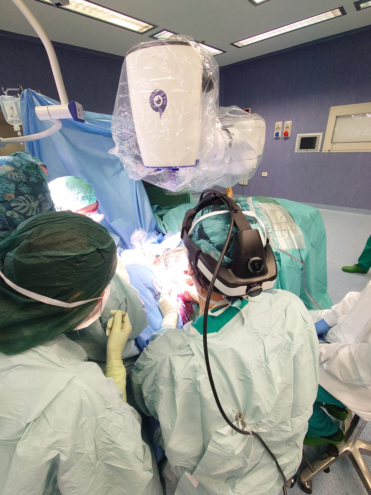 Torino, trasferiscono dito del piede alla mano lesionata di un bimbo di 4 anni: intervento unico al mondo