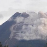 Indonesia, il vulcano Merapi torna a eruttare lava