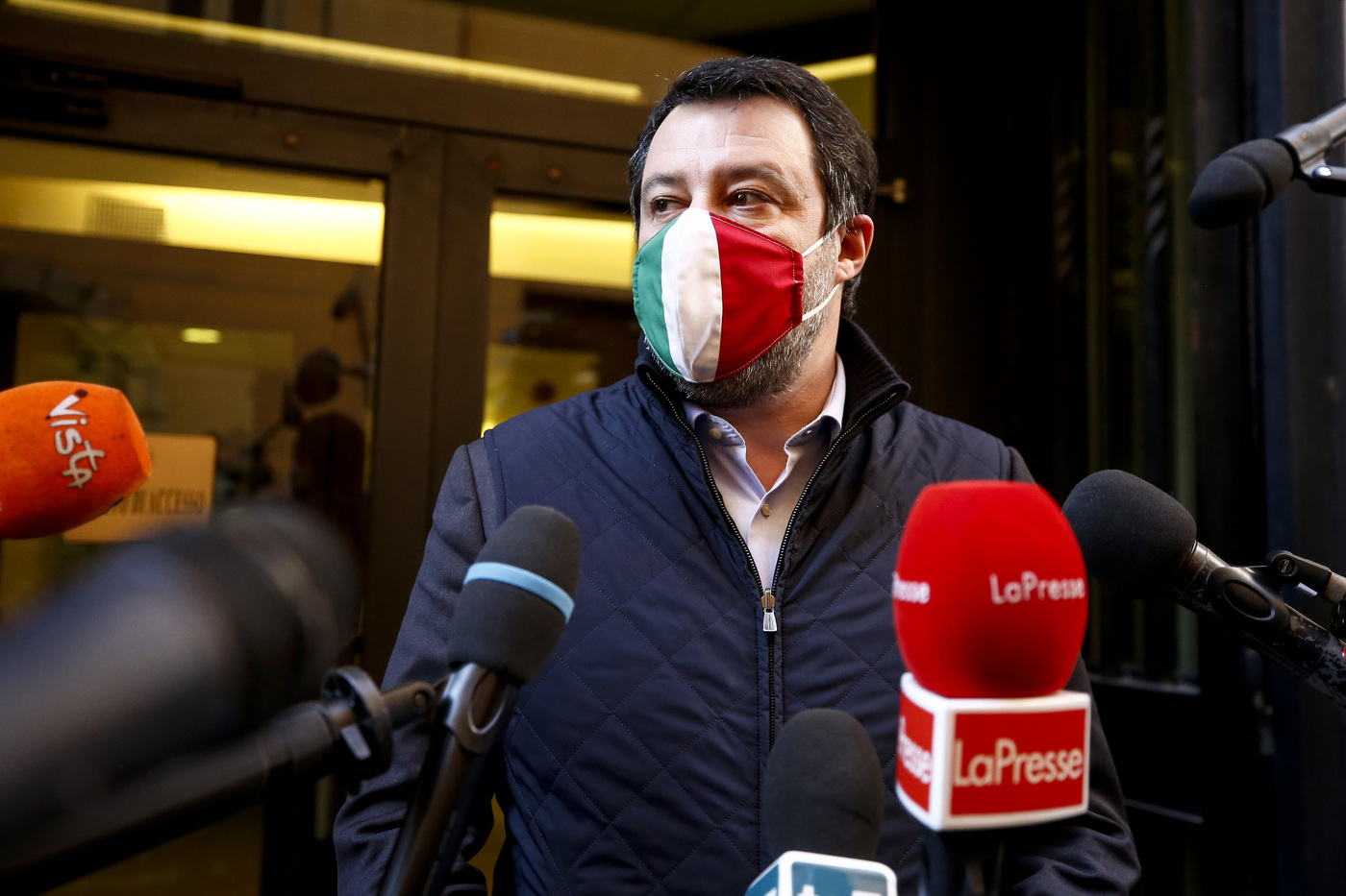 Crisi, Salvini apre a confronto ma non con Pd