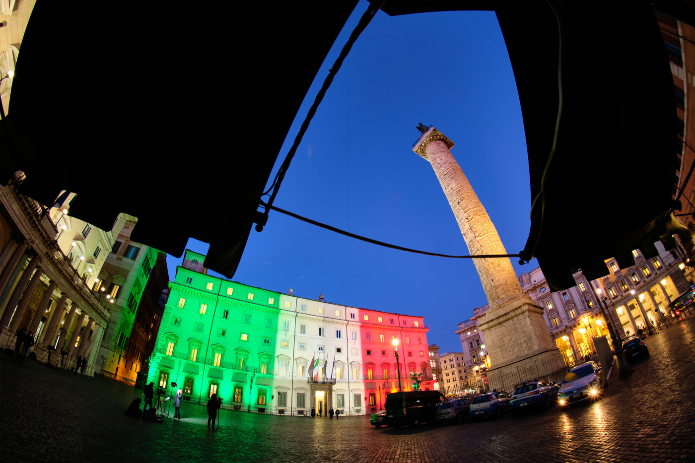 Conte flop? Guerra di strategia: rumors su Patuanelli, Fico, Guerini e Gentiloni