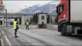 Polizia stradale: Controlli in tutto lo Stivale, in campo 300 pattuglie