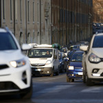 Auto, l’Ue anticipa la revisione dei target delle emissioni di CO2