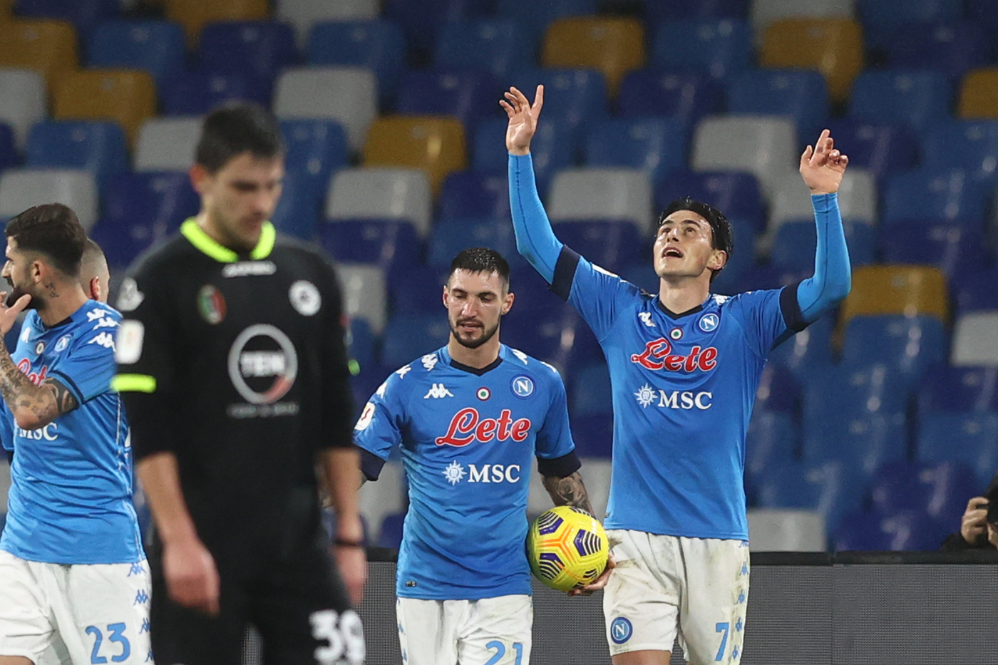 Coppa Italia, per il Napoli poker con brivido: Spezia ko