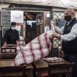 Coronavirus, ecco le regole per le Regioni gialle e arancioni