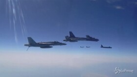 Bombardieri americani sorvolano il Golfo Persico