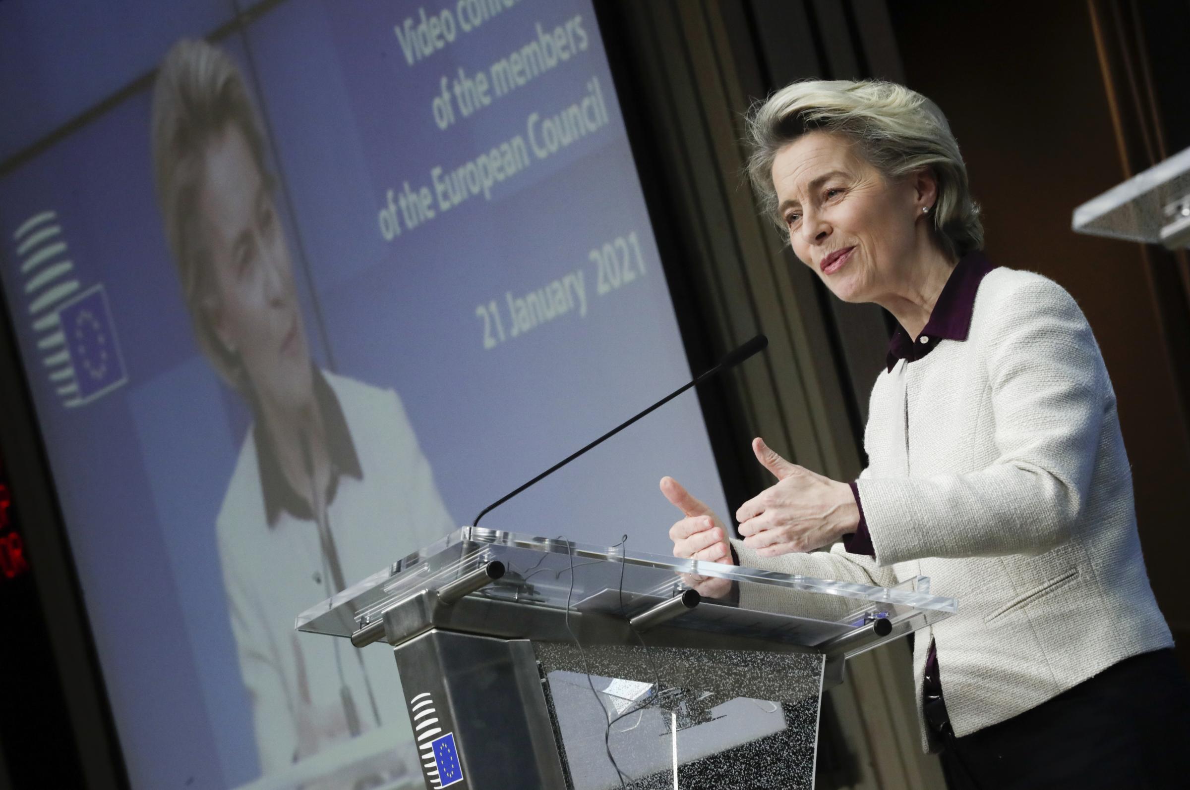 Ursula von der Leyen: “Entro l’estate vaccineremo il 70% degli europei” Ursula von der Leyen: “Entro l’estate vaccineremo il 70% degli europei”