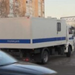 Mosca, l’arrivo di Alexei Navalny in tribunale: l’oppositore di Putin in manette