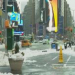 New York sepolta sotto oltre 40 centimetri di neve