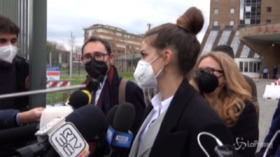 Francesca Fioretti dopo l'udienza del processo per la morte dell'allora capitano della Fiorentina