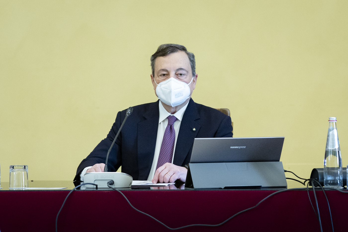 Governo, Draghi tra modello Ciampi e mix politico