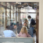 Torino, primo week end in zona gialla: pranzo al ristorante e shopping