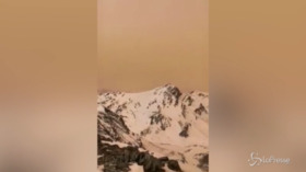 La polvere del Sahara colora di rosso la neve delle Alpi piemontesi