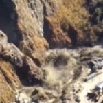 India, le immagini choc dell’inondazione dopo la rottura del ghiacciaio