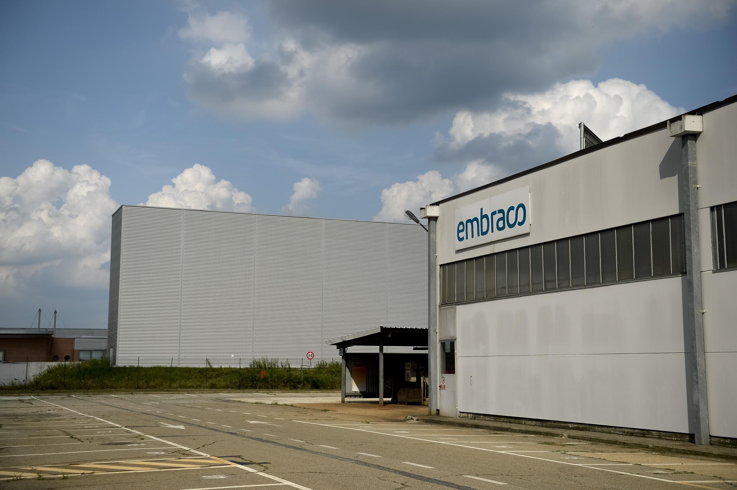 Ex Embraco, aperta procedura licenziamento per 398 lavoratori Riva di Chieri Ex Embraco, aperta procedura licenziamento per 398 lavoratori Riva di Chieri
