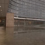 Vaccini, von der Leyen difende la strategia di Bruxelles