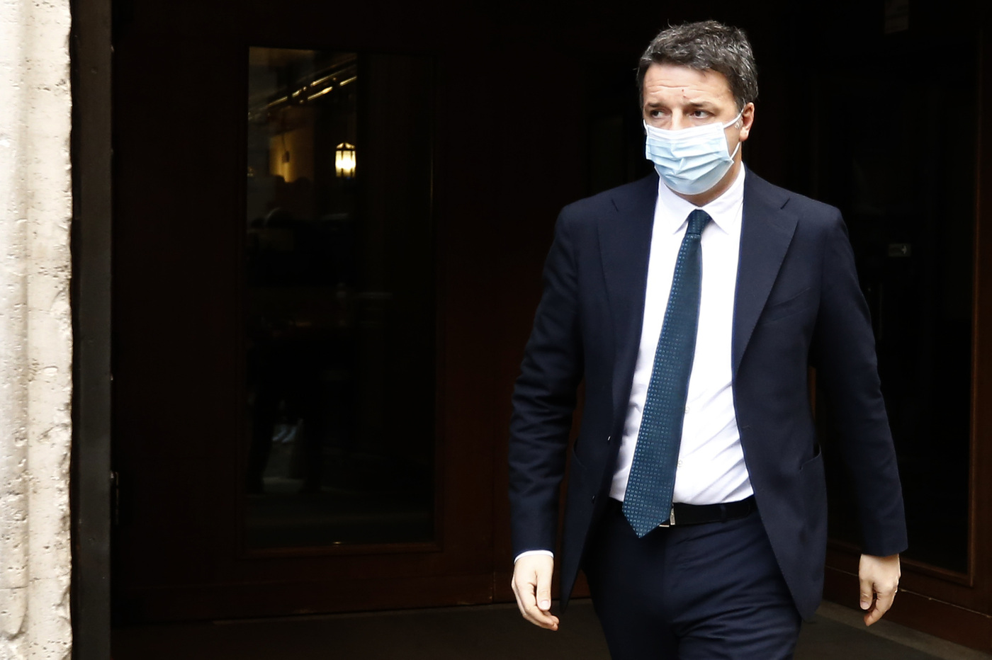 Renzi sul Financial Times: “L’Italia è tornata, Draghi il migliore”
