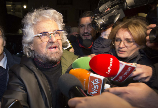 Beppe Grillo arriva all'hotel Forum