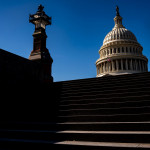 Usa, l’accusa contro Trump: “Rivoltosi agirono su suo ordine”. Video shock in aula