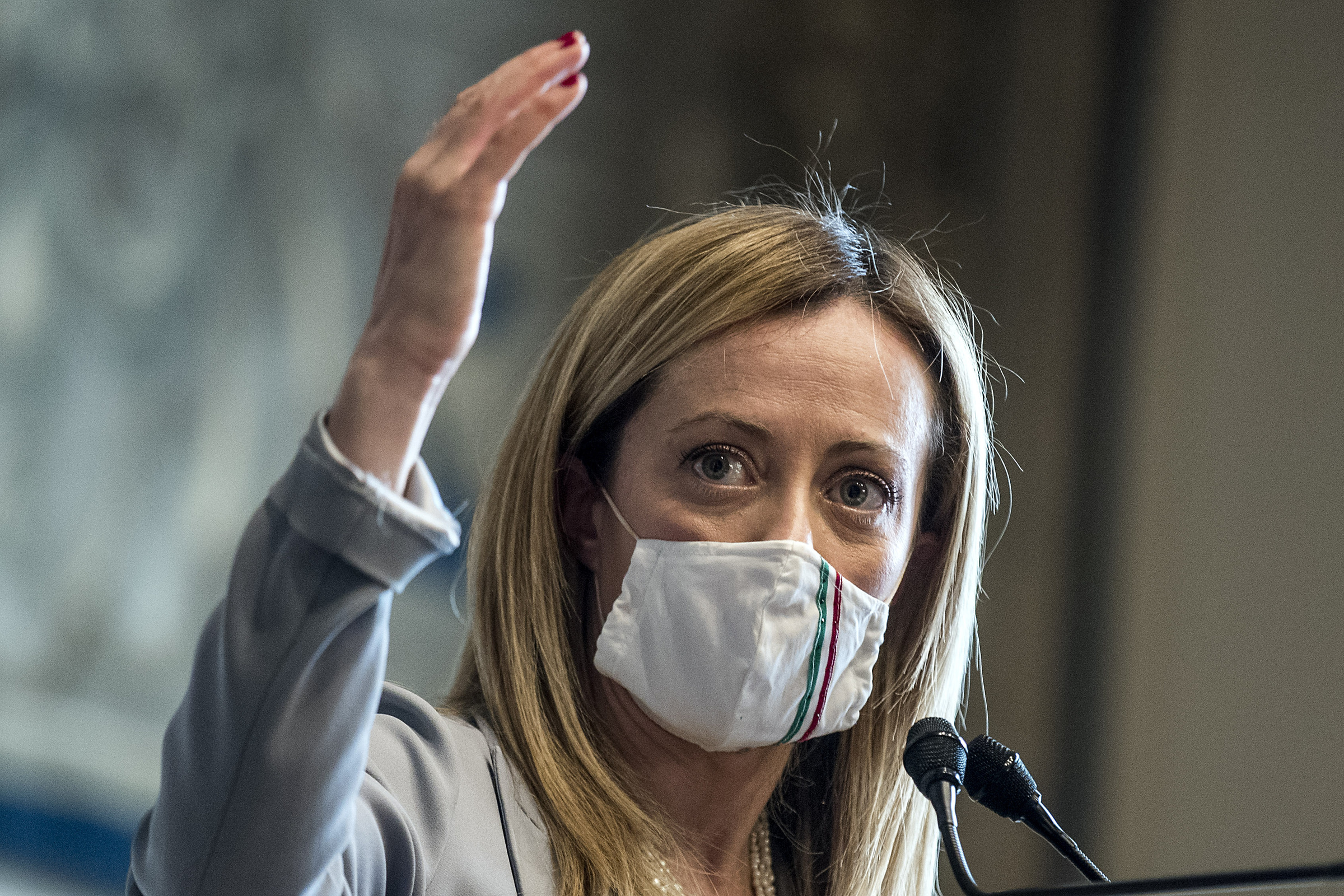 Governo, Meloni: “Squadra di compromesso, rispolvera Conte” Governo, Meloni: “Squadra di compromesso, rispolvera Conte”