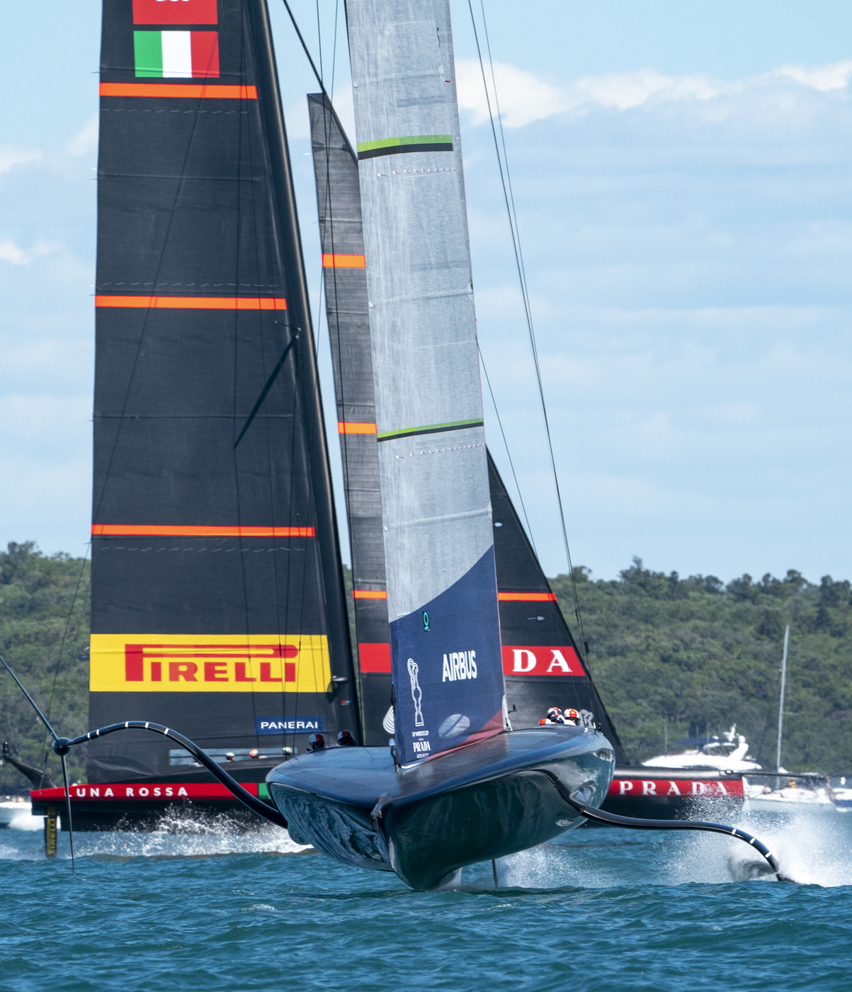 Prada Cup: finale, Luna Rossa vola sul 2-0 contro Ineos Prada Cup: finale, Luna Rossa vola sul 2-0 contro Ineos