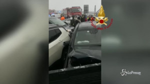 Incidente sulla A32: decine le macchine accartocciate