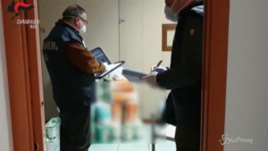 Blitz dei Nas 390 guardie mediche