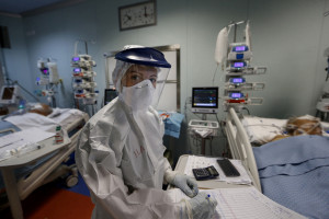 Lombardia, 4 comuni in zona rossa per varianti