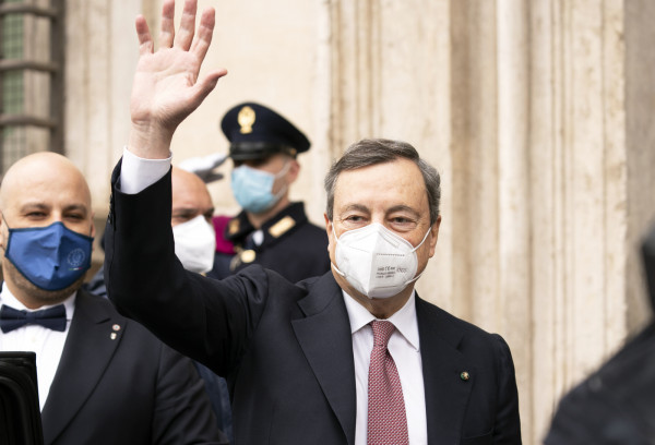 Governo, Draghi al debutto al Senato: "Appello all'unità, pensiamo al Paese"