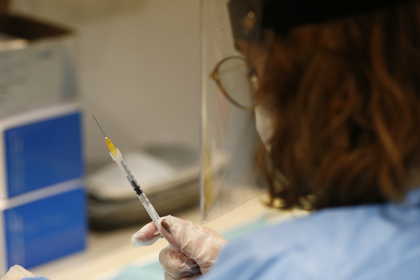 Vaccini, Draghi vuole cambio di passo: rapidità ed efficienza. Addio primule? Vaccini, Draghi vuole cambio di passo: rapidità ed efficienza. Addio primule?