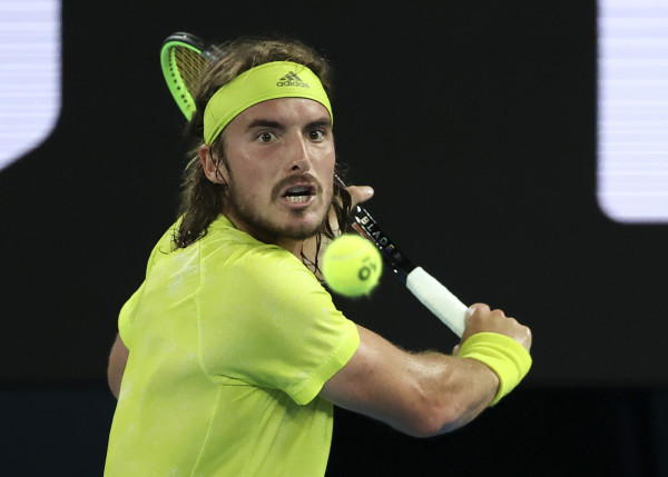 Sorpresa agli Australian Open, un super Tsitsipas fa fuori Rafa Nadal