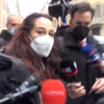M5S, Taverna arriva al Senato: “Voto sì ma non è il governo che volevamo”