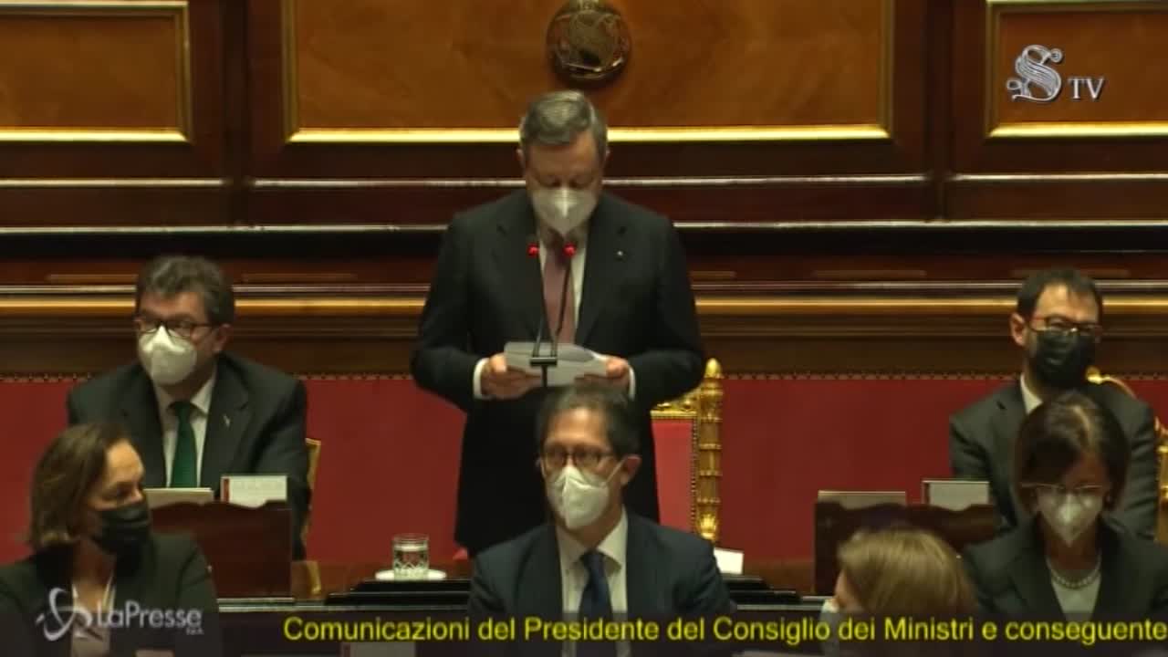 Governo: Draghi ringrazia Conte, standing ovation in Senato