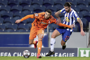 Champions League, Porto vs Juventus. Sergio Oliveira e Cristiano Ronaldo