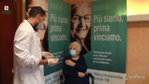 Liliana Segre appello a vaccinarsi