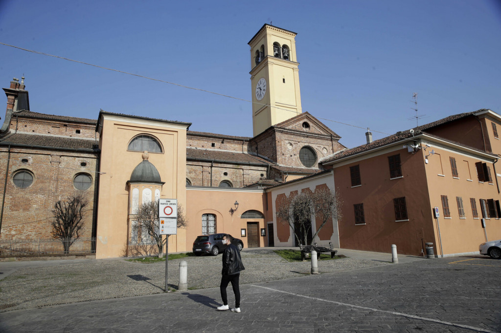 Galleria foto 'Tra il 20 e il 21 febbraio 2020 l’inizio dell’incubo: le immagini di un anno fa – FOTOGALLERY' - foto 12