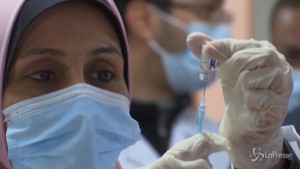 Gaza, al via la vaccinazione per medici e infermieri