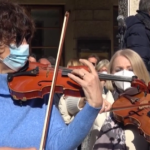 Roma, la protesta dei lavoratori dello spettacolo davanti al Teatro dell’opera