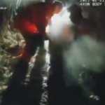 Usa: 14enne bloccato per ore in una palude nel New Jersey, poliziotti lo salvano