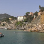 Camogli, ancora molte bare in mare dopo il crollo del cimitero: “Uno shock”