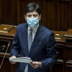 Speranza al Senato: “Non ci sono le condizioni per allentare le misure”