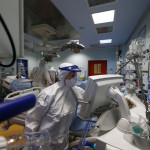 Coronavirus, Gimbe: in 7 giorni casi cresciuti del 10%, spia rossa in 41 province