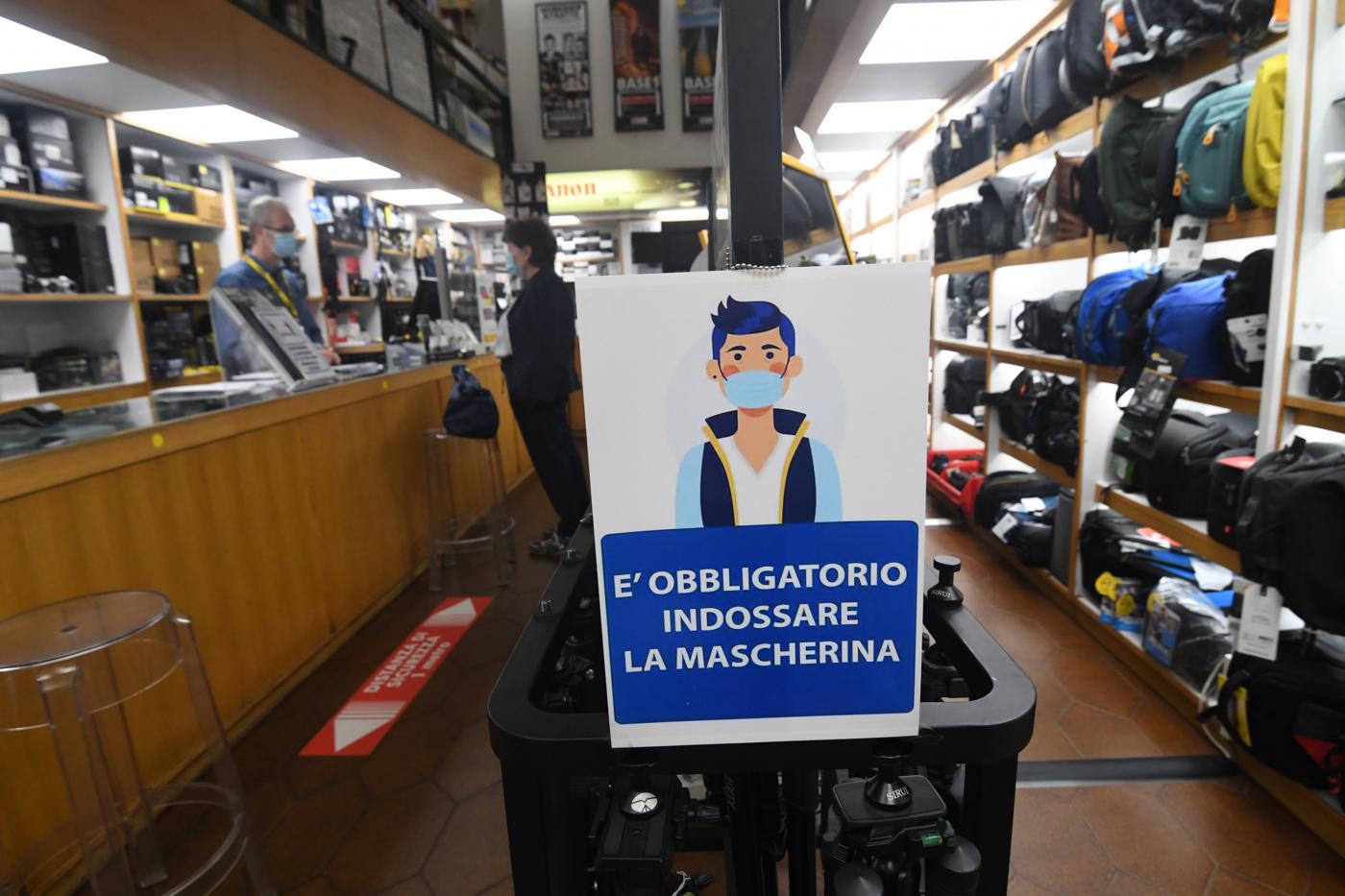 Si diffonde la variante inglese, Bologna verso la zona arancione ‘rafforzata’