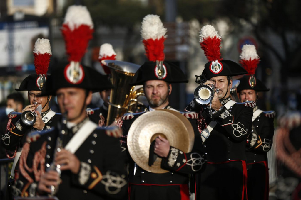 Galleria foto 'I funerali di Stato alla basilica di Santa Maria degli Angeli – FOTOGALLERY' - foto 16