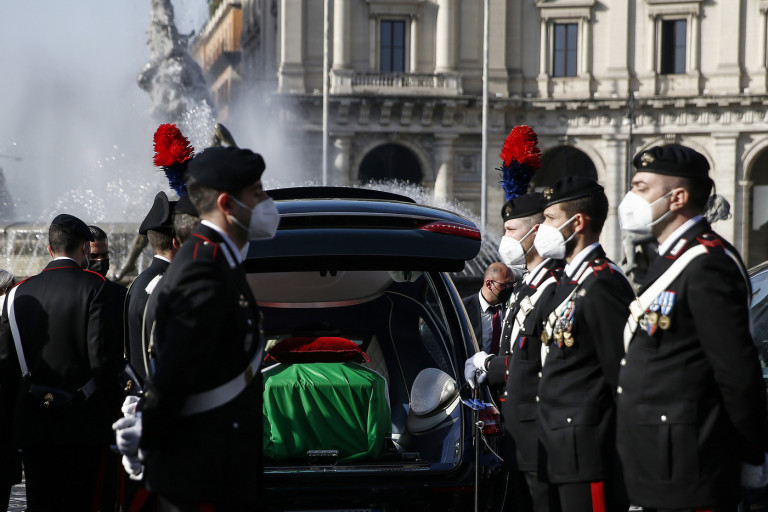 Attacco Congo: Funerali di stato per Attanasio e Iacovacci - Mario Draghi arriva in basilica