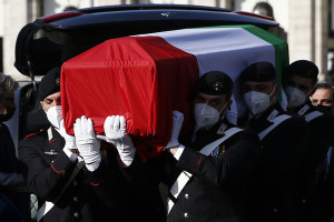 Attacco Congo: Funerali di stato per Attanasio e Iacovacci - i feretri avvolti dal tricolore