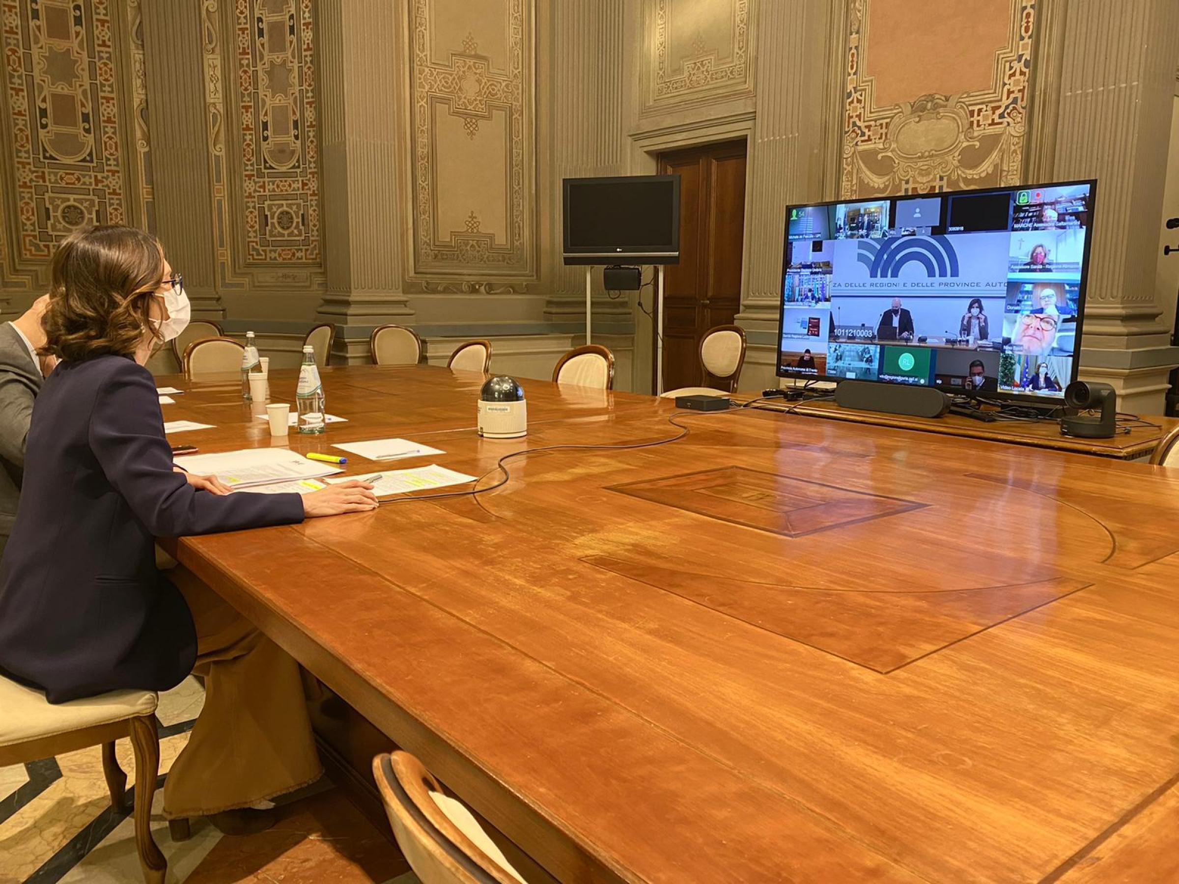 Coronavirus, Gelmini a Regioni: “Chiusure in vigore da lunedì e non da domenica”