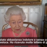 La Regina Elisabetta invita a vaccinarsi: “E’ stato veloce e indolore” – VIDEO