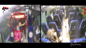 Rapine e furti a bordo di mezzi pubblici