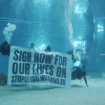 Ambiente, Genova: il flash mob sott’acqua contro il riscaldamento globale