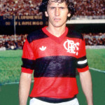 Zico con la maglia del Flamengo